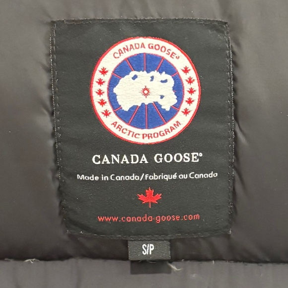 Canada Goose vest - Picture 5 of 6